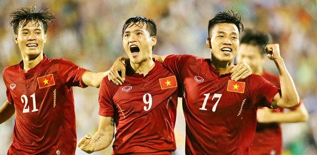 Đội hình mạnh nhất của ĐTVN: Trẻ xông pha, già... có chỗ