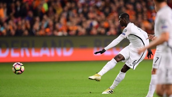 VIDEO: Cú sút xa xuất thần của Pogba vs Hà Lan