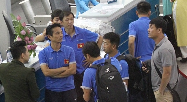 ĐT Việt Nam gặp trục trặc trước giờ lên đường sang Hàn Quốc