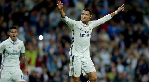 Hé lộ danh sách đề cử QBV 2016: CR7 có mặt