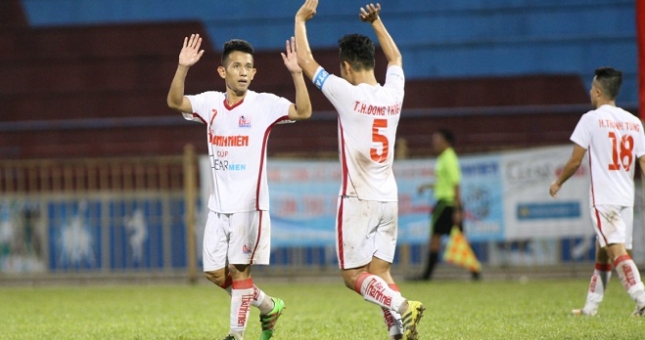 Thắng tưng bừng Long An, U21 HAGL hiên ngang vào bán kết