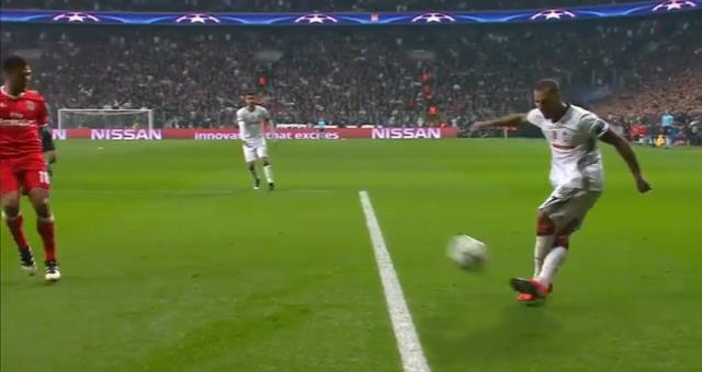 VIDEO: Cú rabona kiến tạo cực đỉnh mang thương hiệu Quaresma