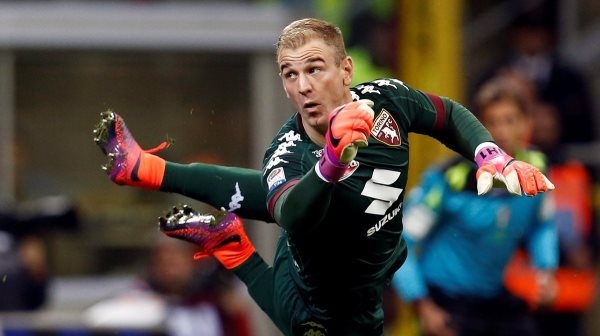 VIDEO: Joe Hart 'muối mặt' nhận 5 bàn thua, làm nền cho siêu phẩm