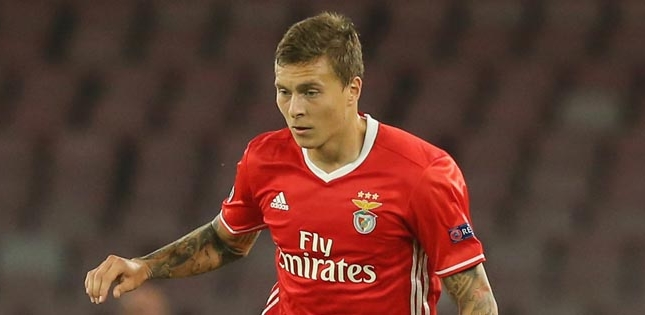 Chuyển nhượng 21/12: MU đón Lindelof, bán Fellaini cho Milan?