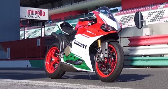 Bảng giá mô tô Ducati cập nhật mới nhất!