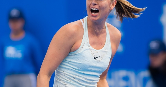 Sharapova ngược dòng trước Riske để vào tứ kết Shenzhen Open