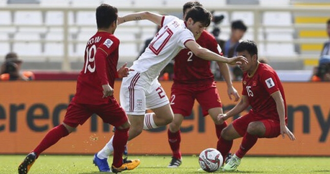 Chuyển nhượng sáng 30/5: Ông lớn Serie A săn kẻ từng phá lưới Việt Nam