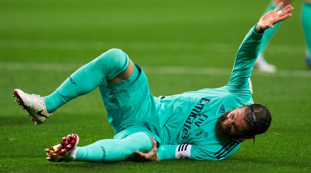 Real Madrid trả giá đắt cho ngôi đầu La Liga