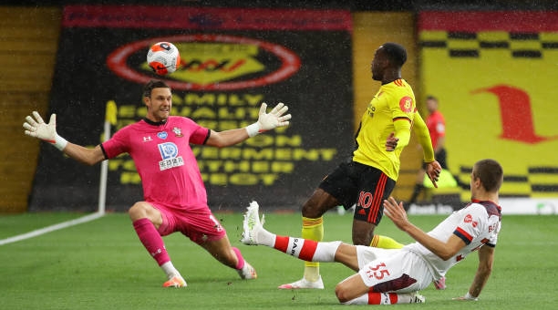 Kết quả Ngoại hạng Anh vòng 32: Watford gục ngã trước Southampton