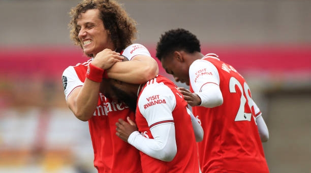 Hạ Wolves, Arsenal tiếp tục thăng tiến trên BXH Ngoại hạng Anh