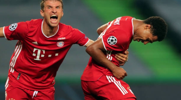 Kết quả Champions League: Bayern Munich 'đè bẹp' Lyon