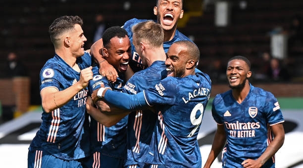 Arsenal khởi đầu tưng bừng trong ngày khai màn giải Ngoại hạng