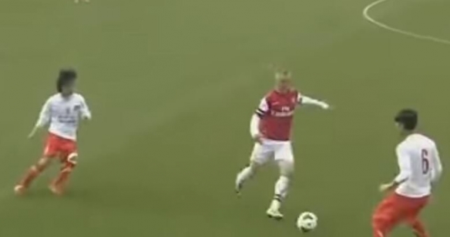 VIDEO: Tuấn Anh, Xuân Trường đá tiki-taka như Barca trước U19 Arsenal