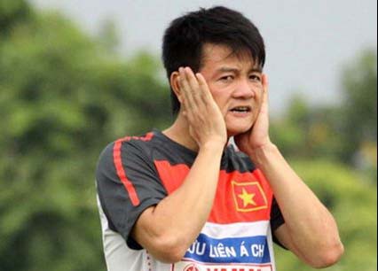 HLV Tavares đuổi Văn Quyến: 'Cút ngay! Tao không muốn thấy mày nữa'