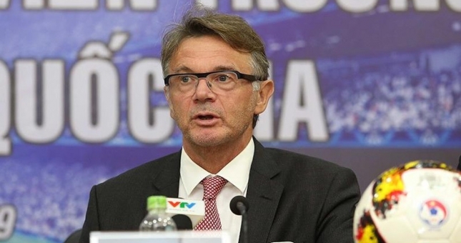 HLV Troussier thôi làm Giám đốc kỹ thuật của PVF