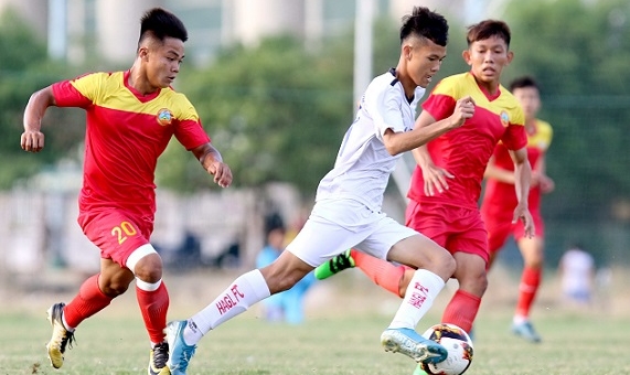 Ngược dòng kịch tính, khóa 4 HAGL tràn trề cơ hội giành vé đi tiếp