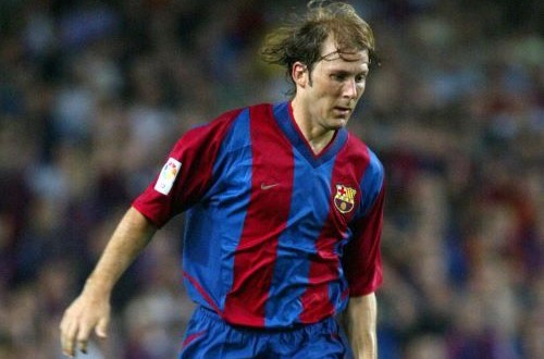 Cựu siêu sao Barca gửi lời khuyên đặc biệt đến cầu thủ trẻ Việt Nam