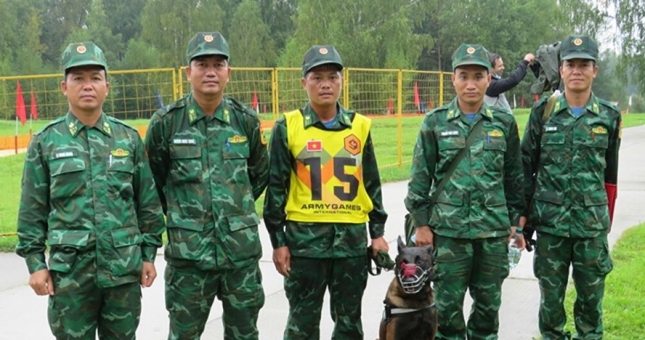 ĐT Huấn luyện chó nghiệp vụ giành kết quả đáng khen tại Army Games 2020