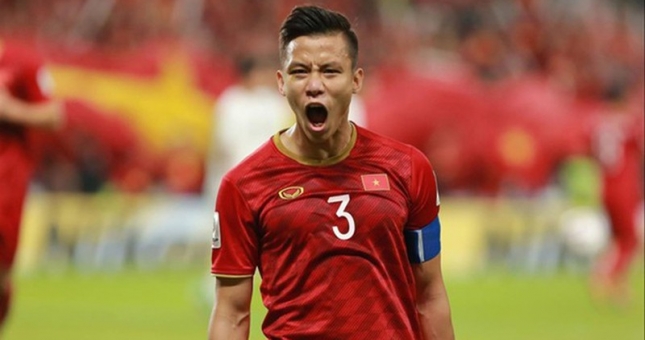 Quế Ngọc Hải đóng quảng cáo vi phạm bản quyền ĐT Việt Nam?