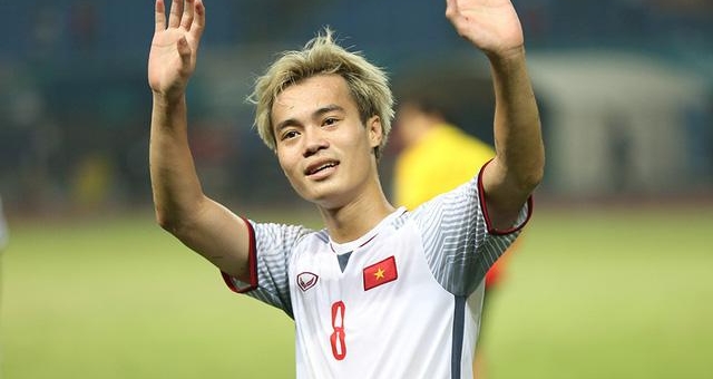 Văn Toàn gửi tiền ca sỹ Thủy Tiên ủng hộ đồng bào miền Trung