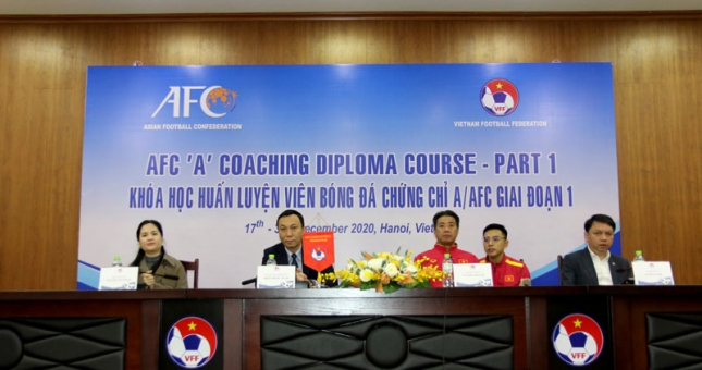 VIDEO: Khai giảng khóa học chứng chỉ A bằng HLV của AFC tại Việt Nam