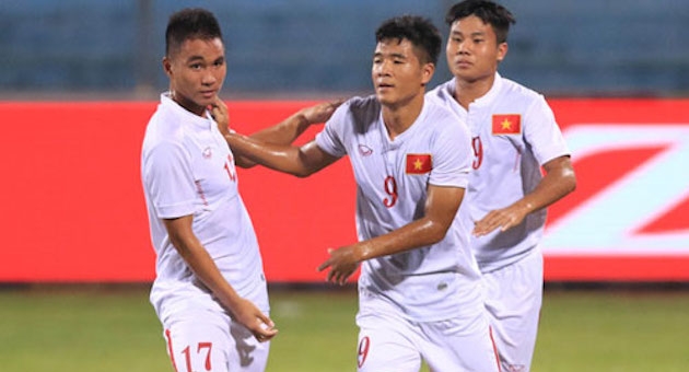 'Người hùng đưa Việt Nam dự World Cup' tỏa sáng ở giải phong trào