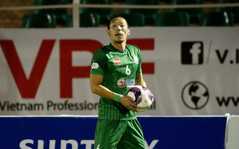 Ngoại binh Hàn Quốc sử dụng kỹ thuật cực dị ở V-League