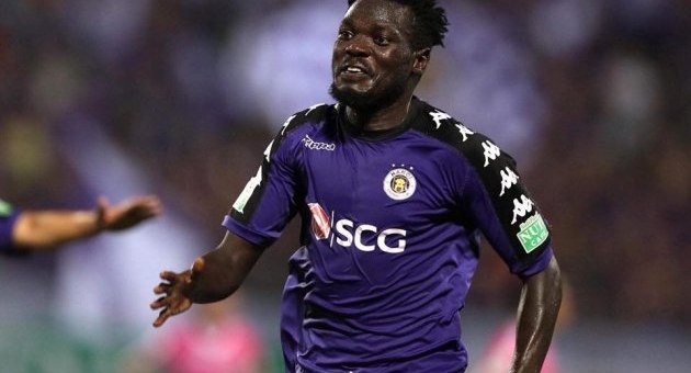 VIDEO: 'Quái vật tuyến giữa' Hà Nội nói gì trước ngày V-League trở lại?