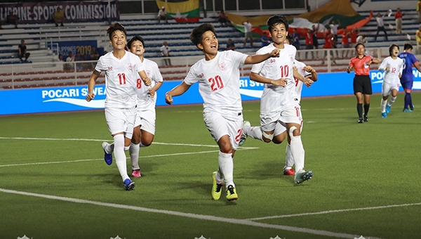 Tuyển nữ Myanmar giành tấm HCĐ môn bóng đá nữ SEA Games 30