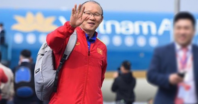 VIDEO: HLV Park Hang Seo chúc mừng năm mới NHM Việt Nam