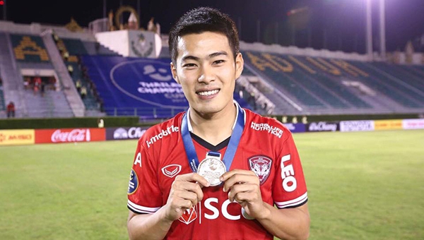 Thêm một đồng đội của Văn Lâm sắp sang Nhật Bản thi đấu