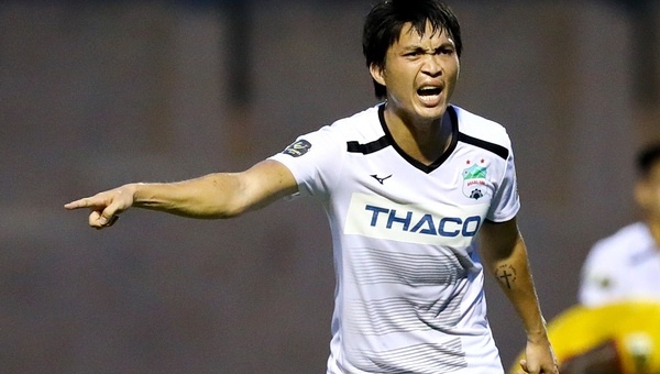 VIDEO: Màn trình diễn 'bóp nghẹt' hàng tiền vệ CLB Viettel của Tuấn Anh