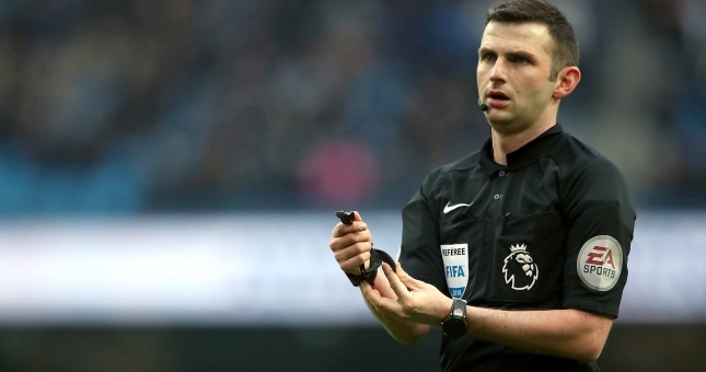 Fan Quỷ đỏ lo lắng với trọng tài bắt trận MU vs Liverpool