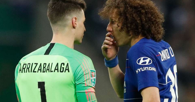 David Luiz phá vỡ sự im lặng sau vụ Kepa phản đối Sarri 