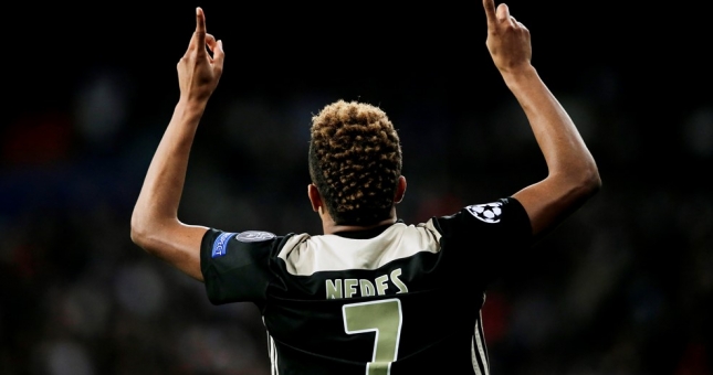 Ajax tạo địa chấn, Real chính thức trở thành cựu vương