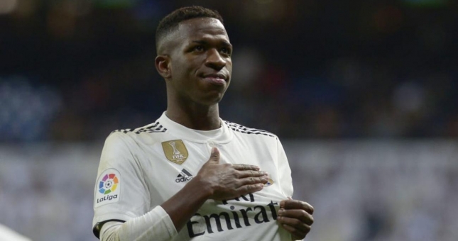 Vinicius tiết lộ lý do từ chối Barcelona để chọn Real Madrid