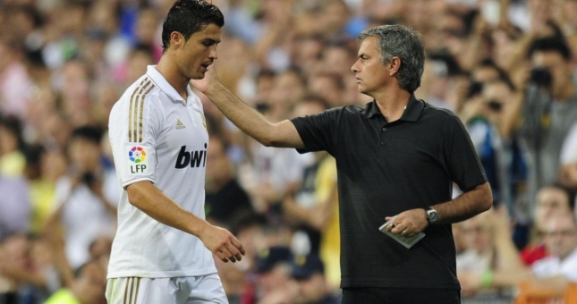 Adebayor: 'Mourinho 'giết' Ronaldo ngay cả khi anh ta lập hat-trick'