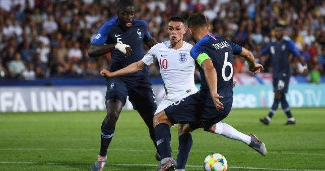 Chơi hơn người, Pháp lội ngược dòng kinh điển trước Anh