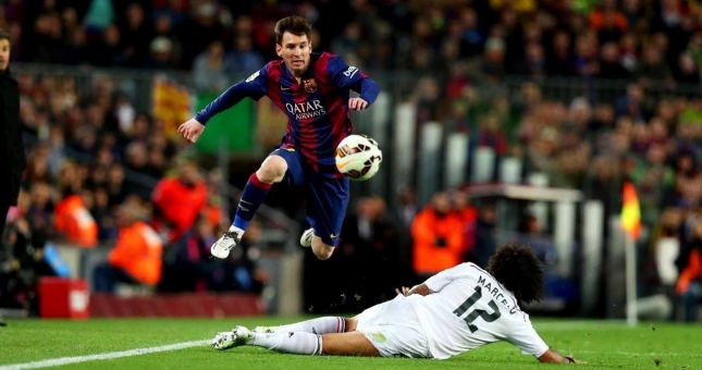 Top 33 pha qua người đỉnh nhất mọi thời đại: Đẳng cấp Messi