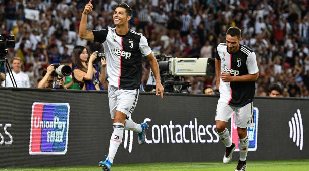 Ronaldo lập công, Juventus vẫn thua Tottenham sau cơn mưa bàn thắng