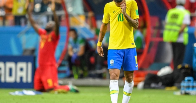 VIDEO: Chết cười với cú đá penalty thảm họa nhất trong đời Neymar