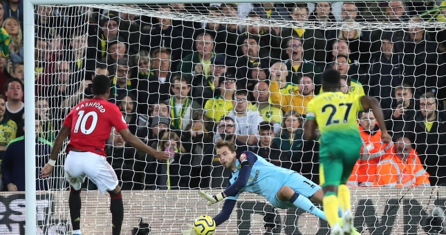 MU và nỗi ác mộng penalty: Thảm họa!