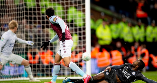 Aston Villa giành vé vào chung kết Cúp Liên đoàn