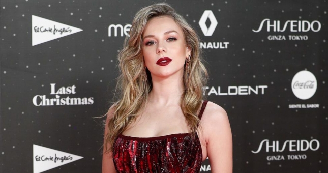 Mỹ nhân Netflix soán ngôi nữ hoàng MXH của bạn gái Ronaldo