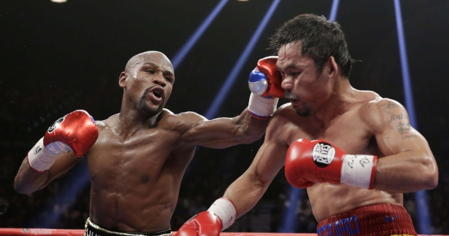 VIDEO: 'Độc cô cầu bại' Mayweather đánh bại Pacquiao ở trận chiến thế kỷ