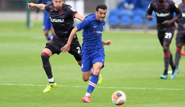 VIDEO: Pedro cứa lòng đẳng cấp giúp Chelsea đánh bại Reading