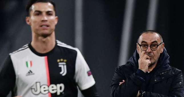 HLV Sarri chỉ đích danh Ronaldo đá kém khiến Juventus mất cúp