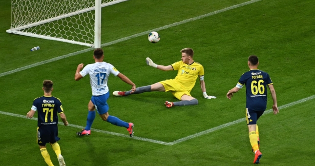 Thủ môn 17 tuổi lập kỷ lục không tưởng dù đội nhà thua 10-1