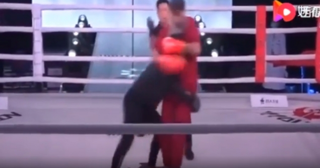 Hai 'cao thủ' U60 quyết đấu kiểu dưỡng sinh và cái kết hy hữu