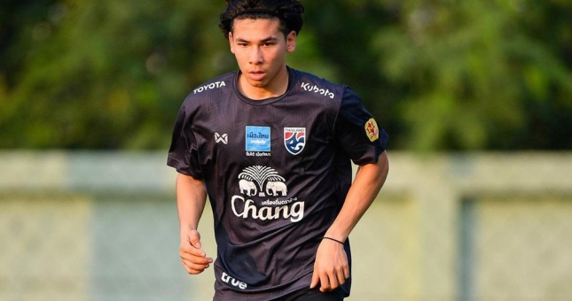 Tuyển thủ U23 Thái Lan trước cơ hội lịch sử ở Ngoại hạng Anh